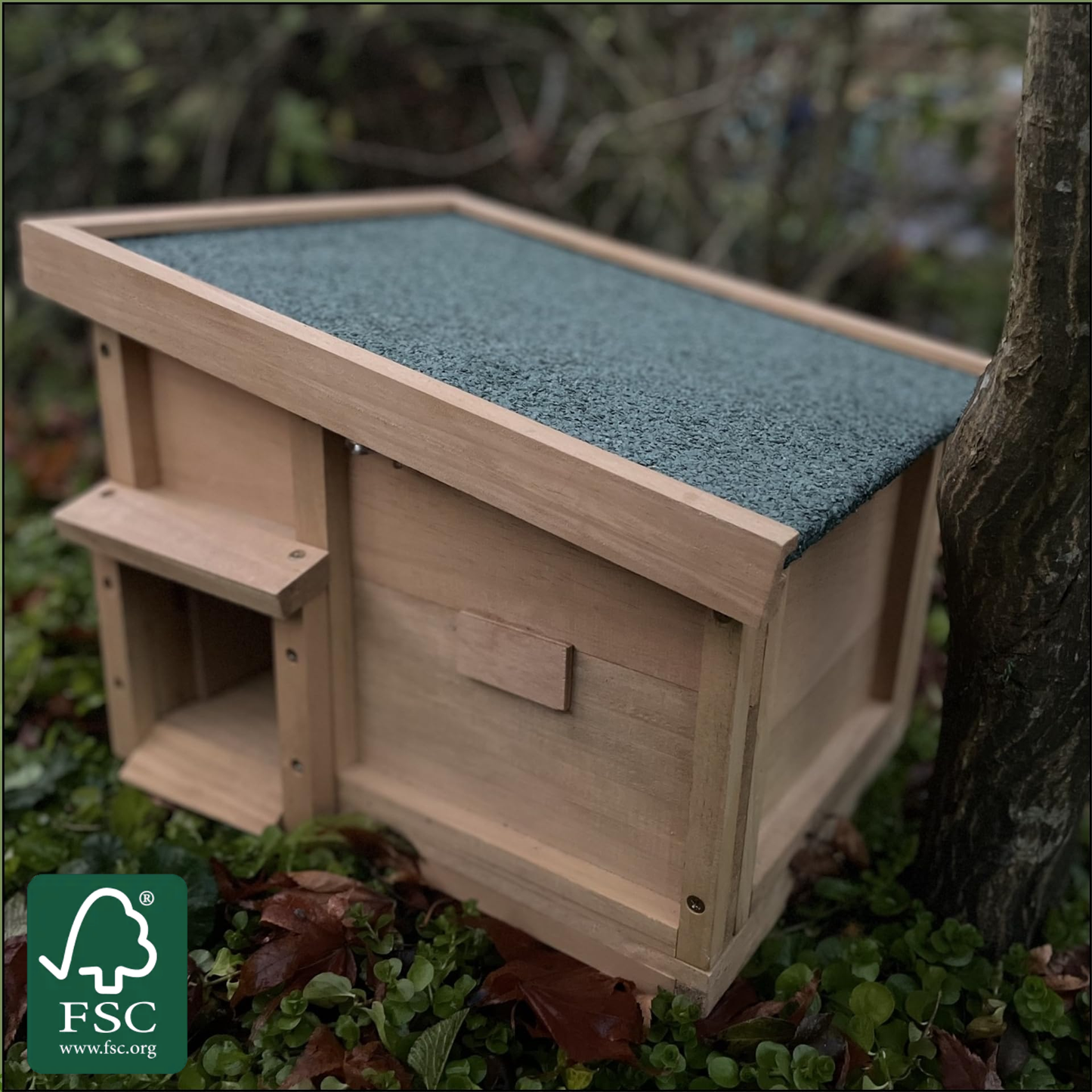 Hedgehog Hideaway - House with Bedding and Bowls