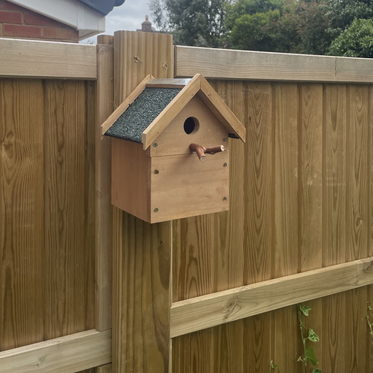 Bird box - Cedarwood nesting box